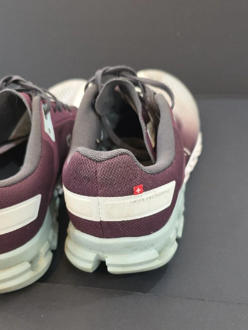 On Running CloudFlow Women's Gradient Plum and Gray Sneakers Size 8